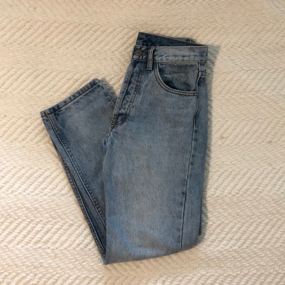 Brandy Melville Mom Jeans Medium wash